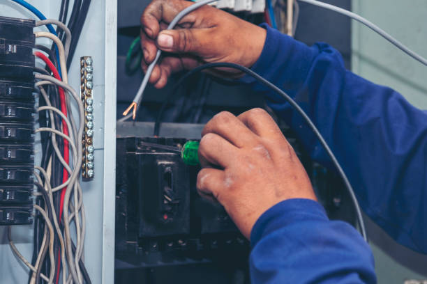 Best Licensed Electrician  in Fayetteville, AR